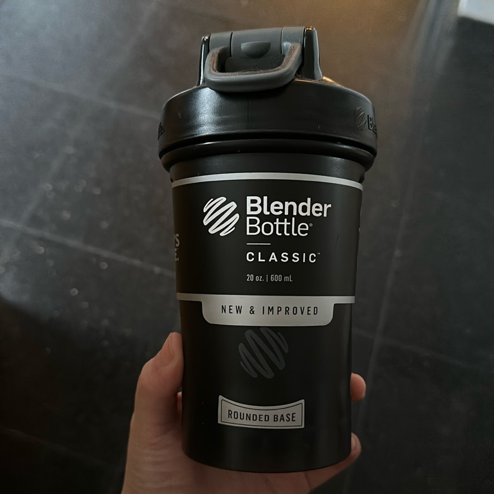 Brand new blender bottle 20oz 600ml